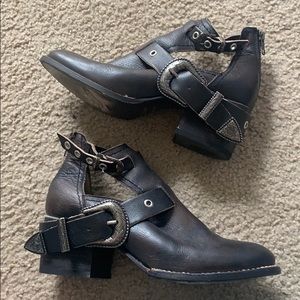 Black freebird booties